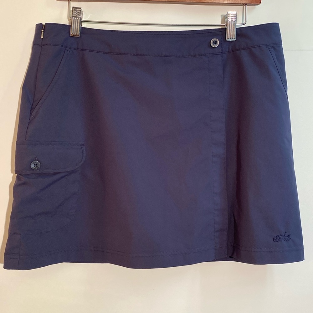Avia - athletic navy skort. Size M